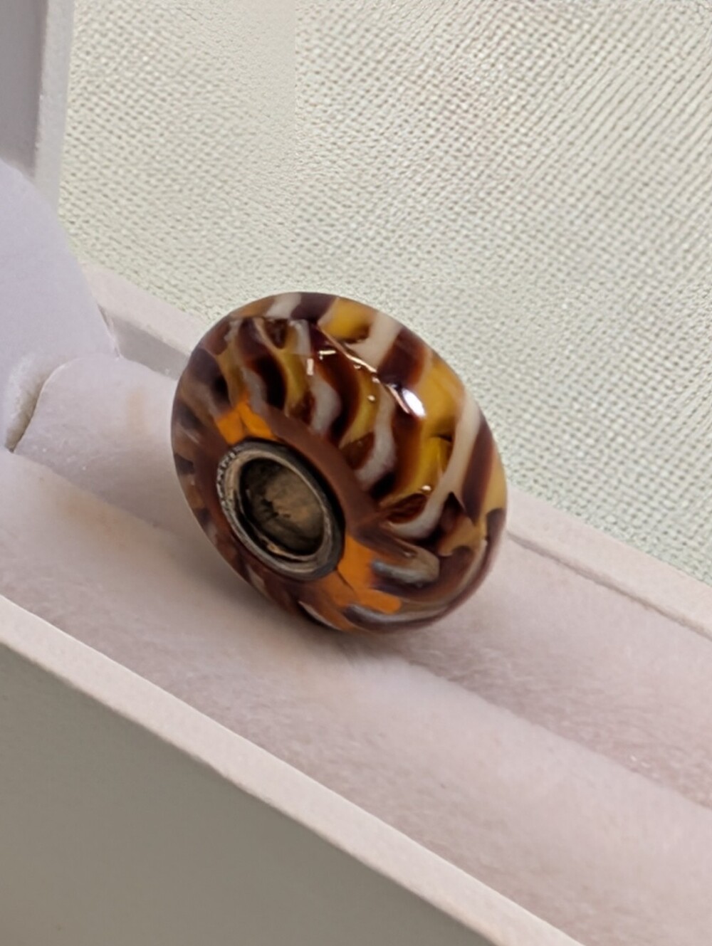 *Trollbead Fur Animal Brown Glass Bead Charm Retired